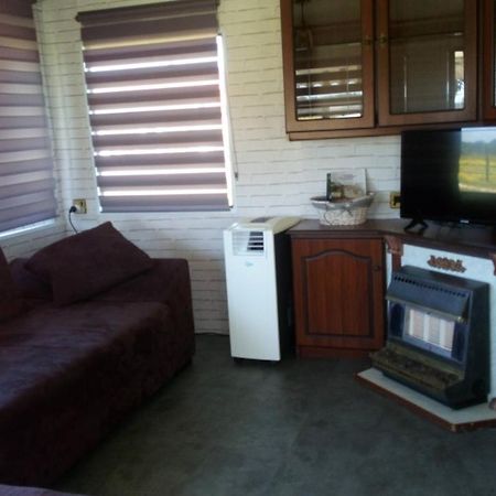 Mobil Home Vintage A La Ferme Des Buttons Rosnay  Экстерьер фото